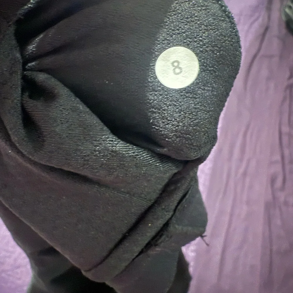 Lululemon Hot and Sweaty Tank Gray Black Adjustable Strap Built In Bra Size 8